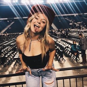 Meet your Posher, Jade